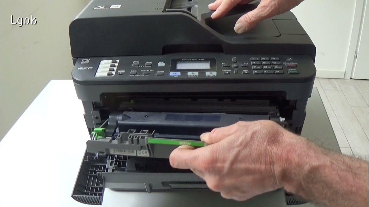 Come cambiare la cartuccia toner Brother MFC L2710 L2730 L2750 YouTube