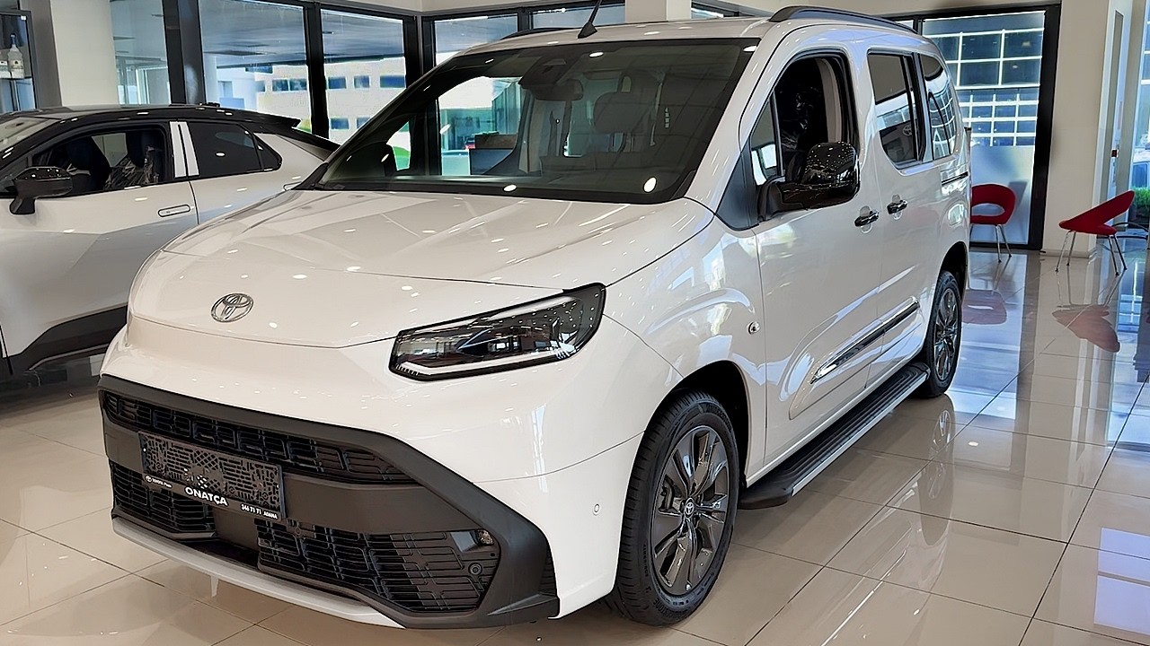 2026 Toyota Proace City - Exterior and interior design - YouTube