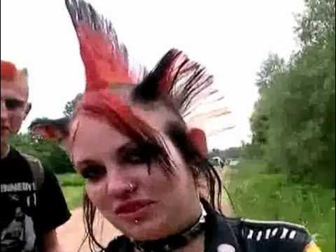 Деревенский панк. Виды панка. Про панка видео. Панк 2012. Современные неформалы.