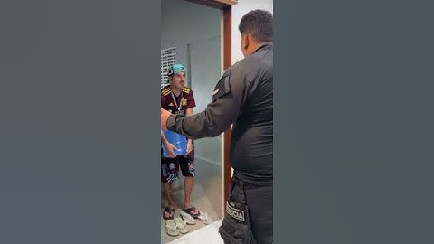 Capitão pitomba, gago- entregador de água… #humor #policia #comedia #deupolicia #memes