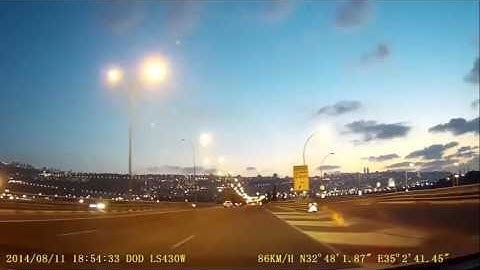 Disseminating videos over a VANET