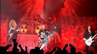 Megadeth - Rattlehead - Live - 2010 - With Kerry King Onstage