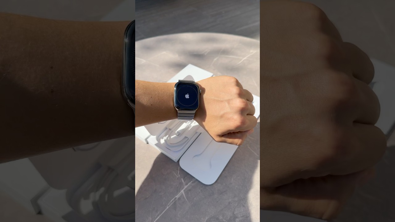 Unboxing Apple Watch Series 10 • Natural Titanium 46 mm