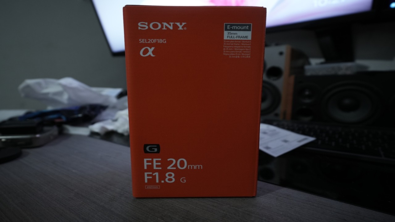 Sony FE 20mm F1.8 G Prime Lens (SEL20F18G) Unboxing - YouTube