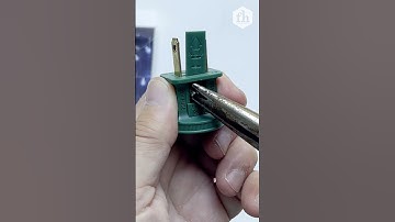 How To Change a Fuse in Christmas Lights