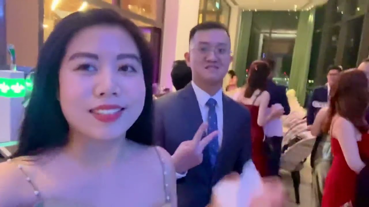 khach san novotel Update 2022 #shorts TEARS Year End Party tại khách sạn Novotel =))))) 💃🏻🕺