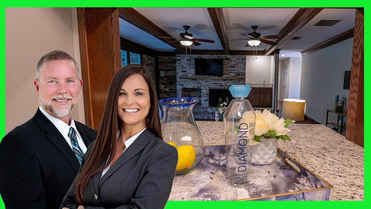 Luxurious Living in Deerwood Country Club Houses for Sale in