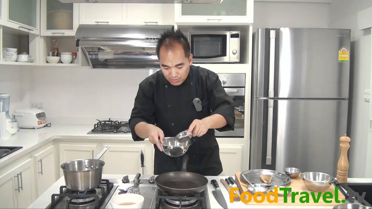 ปลากระพงทอดซอสครีมข้นกับเฟนเนล