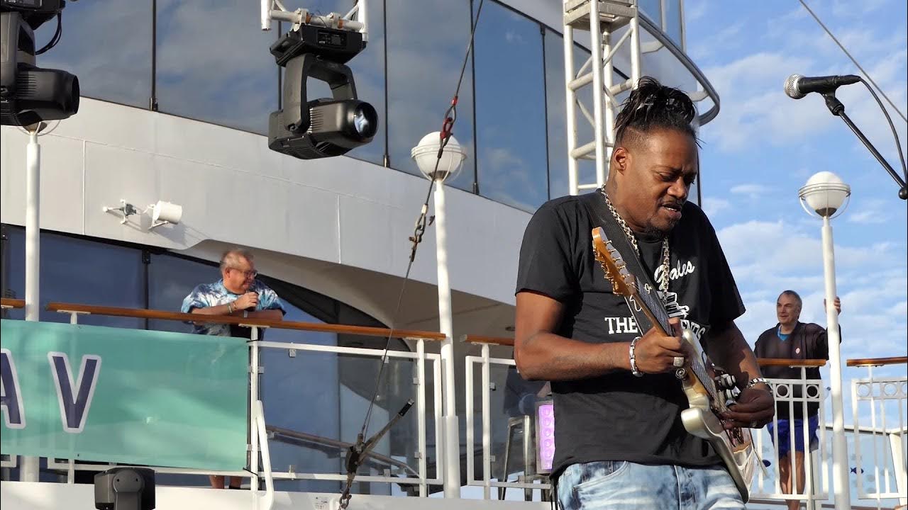 Eric Gales - Fear The Reaper Medley - Sail Away Show - KTBA Cruise 2019 Eric Gales - Fear The Reaper Medley - Sail Away Show - KTBA Cruise 2019