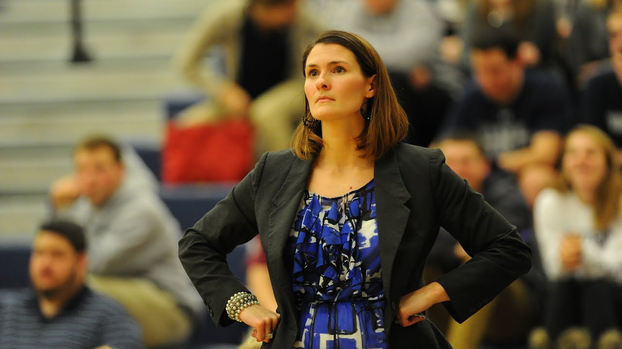 Women's Basketball Coaches' Corner with Maureen Magarity