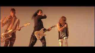 Cruzh - 'First Cruzh'