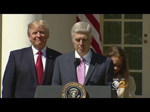 Neil Gorsuch Sworn