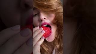 How to eat Strawberry by JiaLissa
