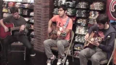 Checkbox - At Your Door (Acoustic) - Hot Topic @ Gurnee Mills 09-25-09