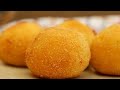 Cómo hacer bombas rellenas de queso y carne