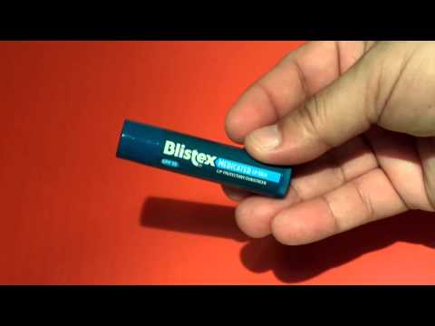 Video: Blistex Hedelmälliset Smoothies SPF 15 Lip Protectant Review