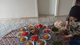 KÖY TAVUGU HORUZU KESTİK BULGUR PİLAVI TORUNLARLA İKİ ELMASLARLA GÜZELGİTTİ