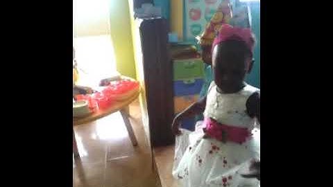 Four Years  old Aimee learns to spell her name