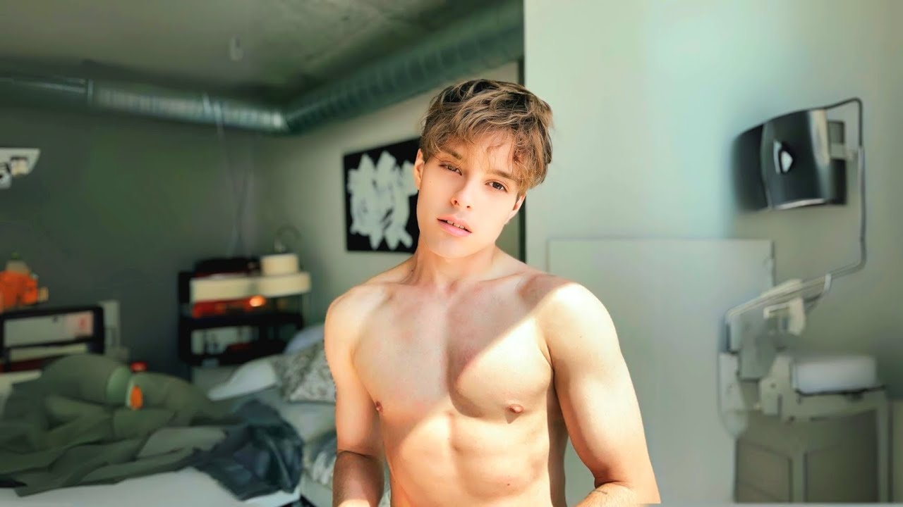 Super Stunning Fashion Model | MARTIN - YouTube