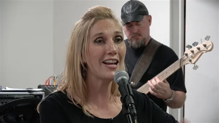 Allie Anderson TEARS THE HOUSE DOWN FOR JESUS! Per...