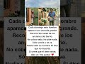 Cada domingo lleva sopa a los ancianos del barrio. Nadie sabe su nombre.