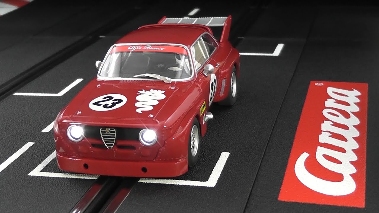 Test Drive Carrera 30624 Alfa Romeo GTA Silhouette Race 1 - YouTube