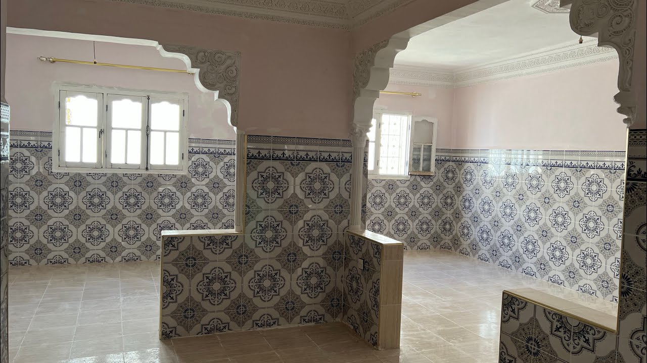 سفلي وفوقي  بالهوا  بثمن مناسب 0607150424