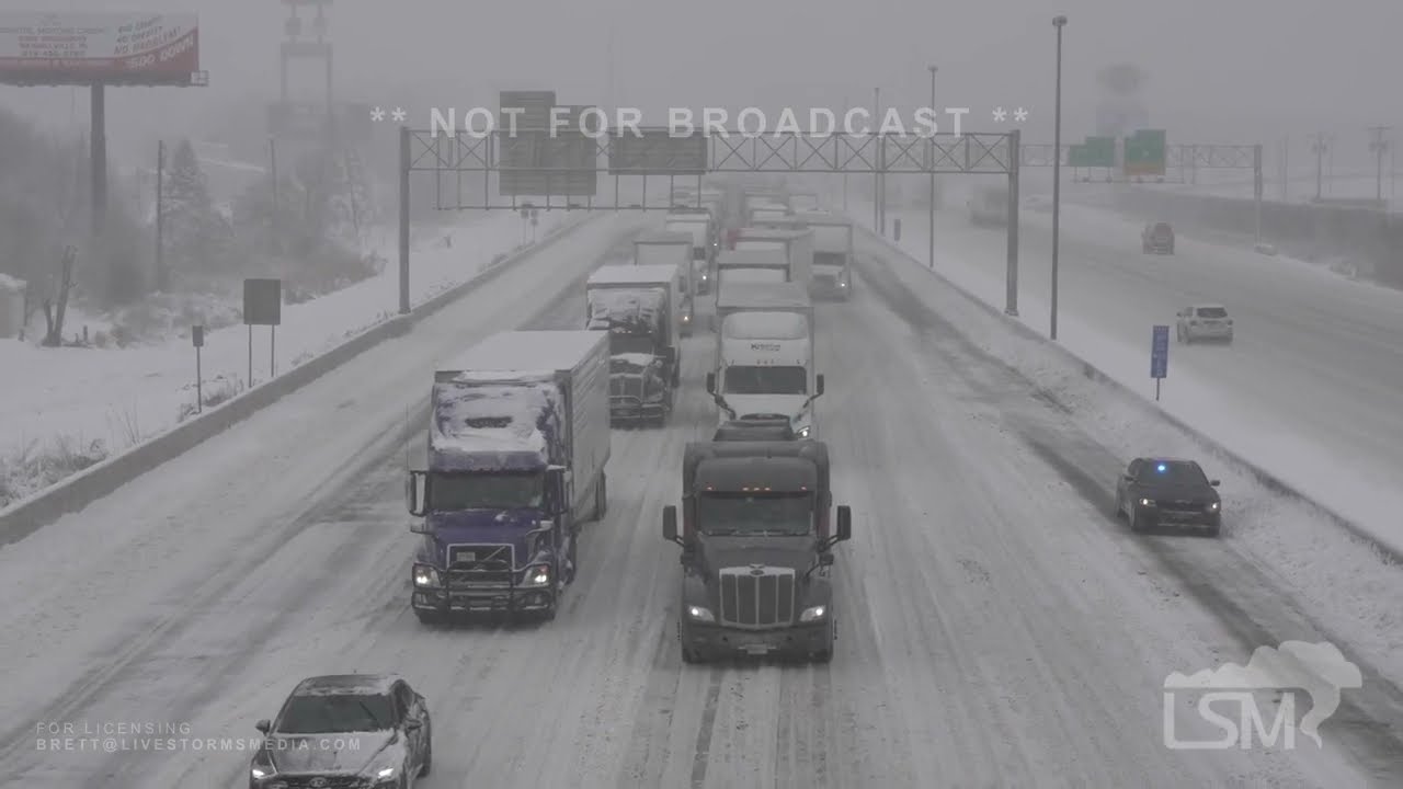 02022022 Hammond, INHeavy snow causes accidents, major backups on