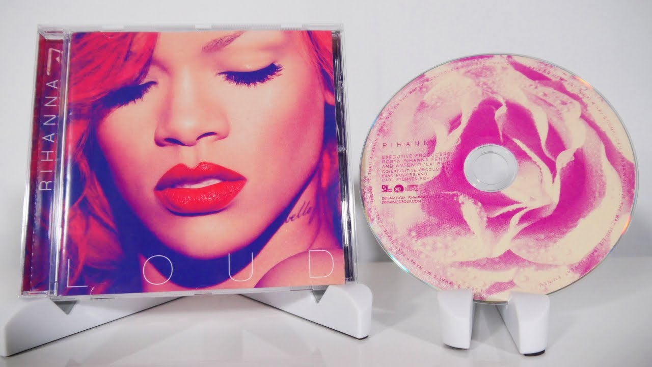 Rihanna - Loud CD Unboxing - YouTube
