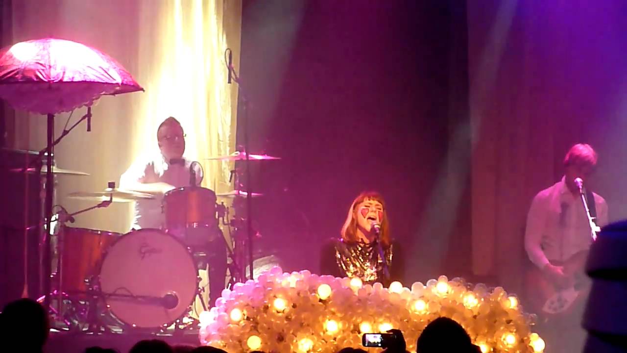 Kate Nash Mouthwash Debaser Medis 2010 YouTube