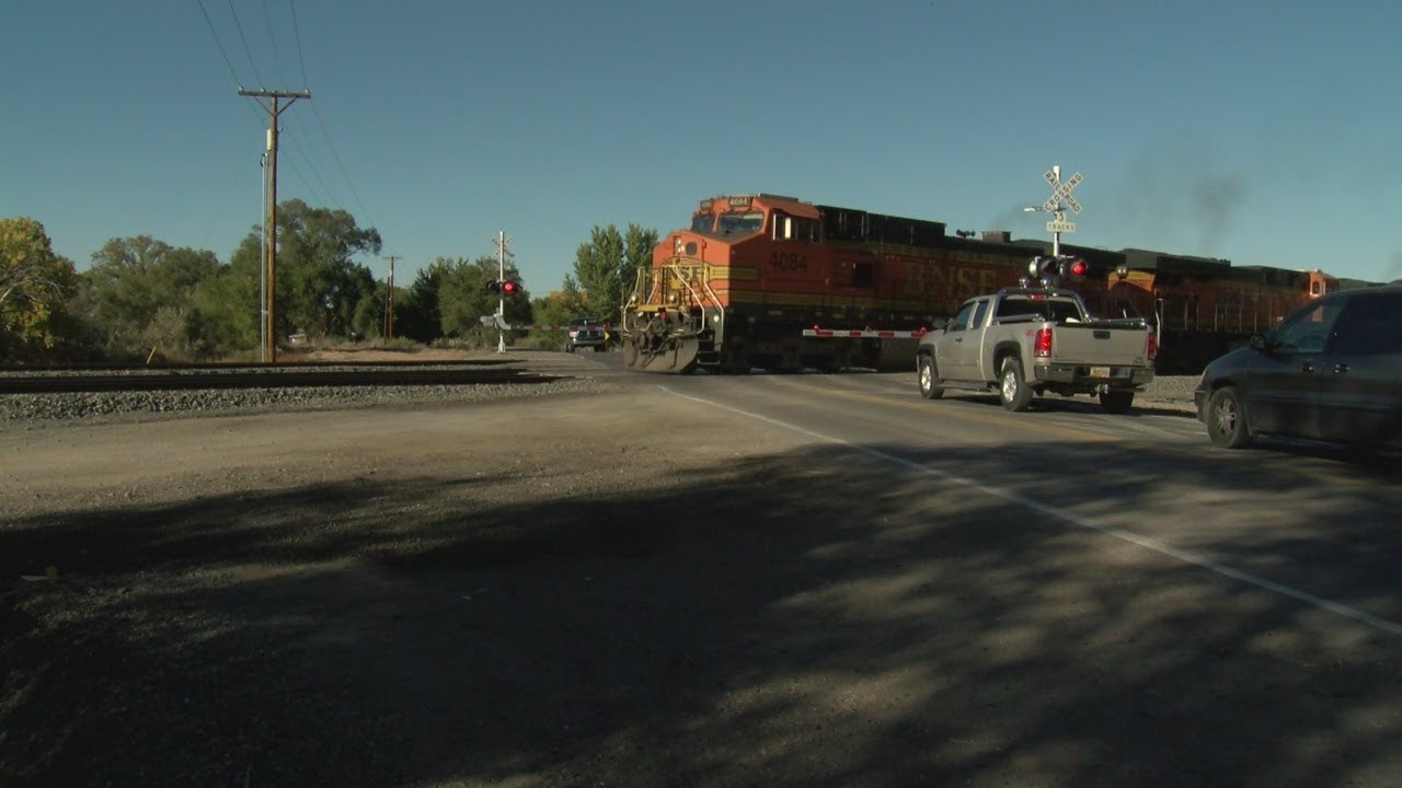 Neighbors aim to keep BNSF from closing main road through town near Belen