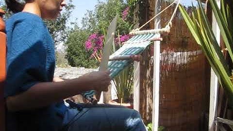 How to weave on a Practice Backstrap Loom 4