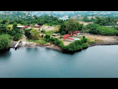 Ndossi Village avec Yoan Mboussou