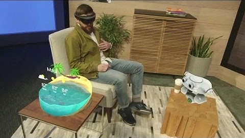 CNET News - Microsoft shows how its 3D holographic tech will work in your living room