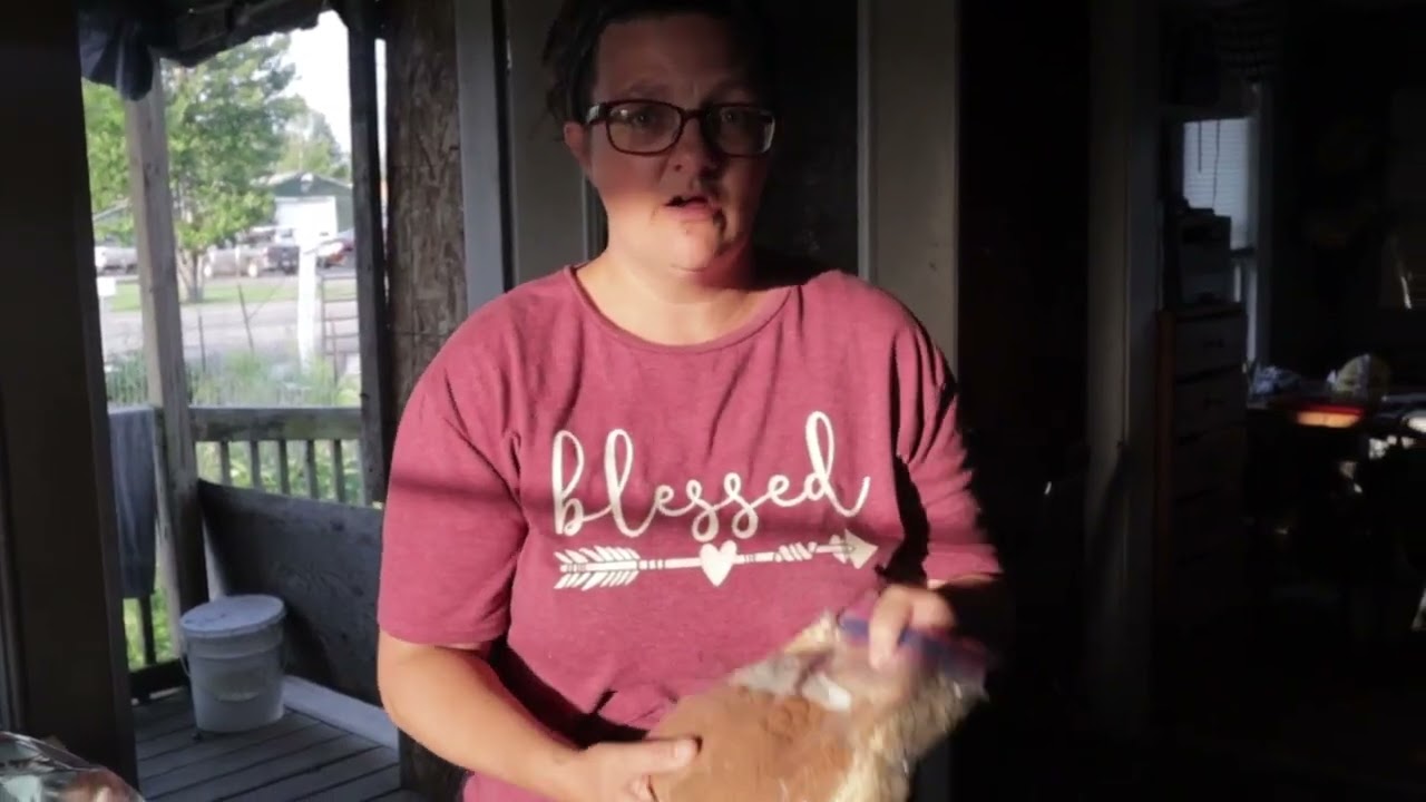 Feeding a large family of 14 while tent camping