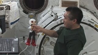 「船長よろしく」と握手 若田さんロボットと会話
