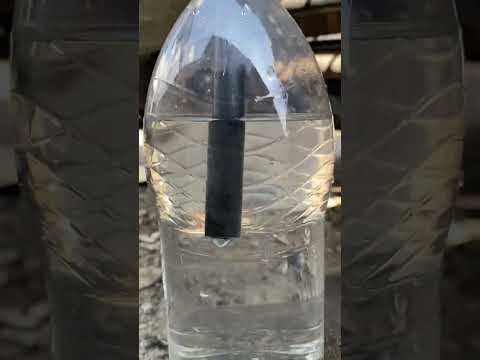 Volvo vm 310. Esquentando. Teste em compressor de ar . Passando ar em canal de água 