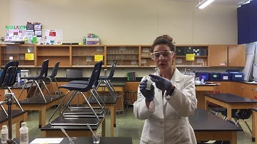 Miss Fogg Chemical Reaction HCl and NaOH with phenolphthalein
