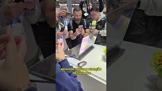 Lenovo E O Seu Notebook Com Tela Transparente