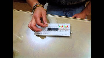 SEMAFORO CON EL PIC16F877