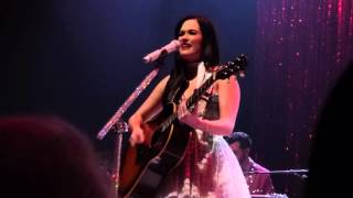 Video thumbnail of "Kacey Musgraves - This Town"