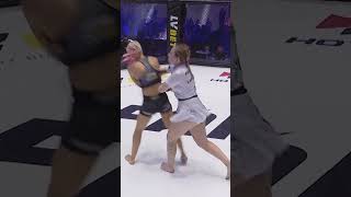 Icon Highlights Marta Linkiewicz Vs Lil Masti