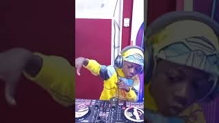 Download Lagu The youngest Dj in West Africa storm at JAMAN 📻 @DROBO and see wonders MP3 Download Lagu The youngest Dj in West Africa storm at JAMAN 📻 @DROBO and see wonders MP3
