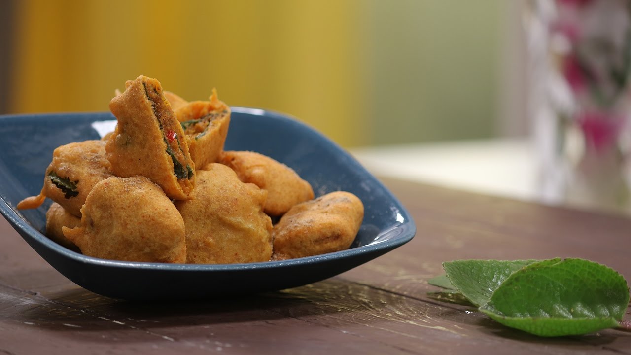 Stuffed Ajwain Pakora In Gujarati  | Snacky Ideas by Amisha Doshi | Sanjeev Kapoor Khazana