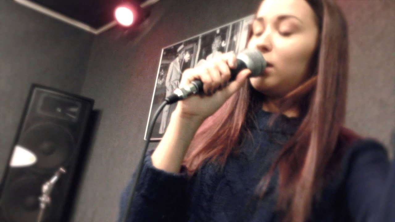 FreakyNika на репетиции iSOUL