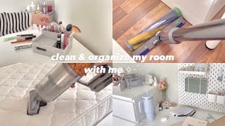 clean & organize my room with me 🤍🎀 aesthetic and satisfying 🧺