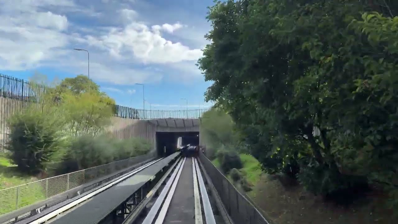 [Front view-4K] Terminal 1→Terminal 2 – Gare  (CDGVAL)