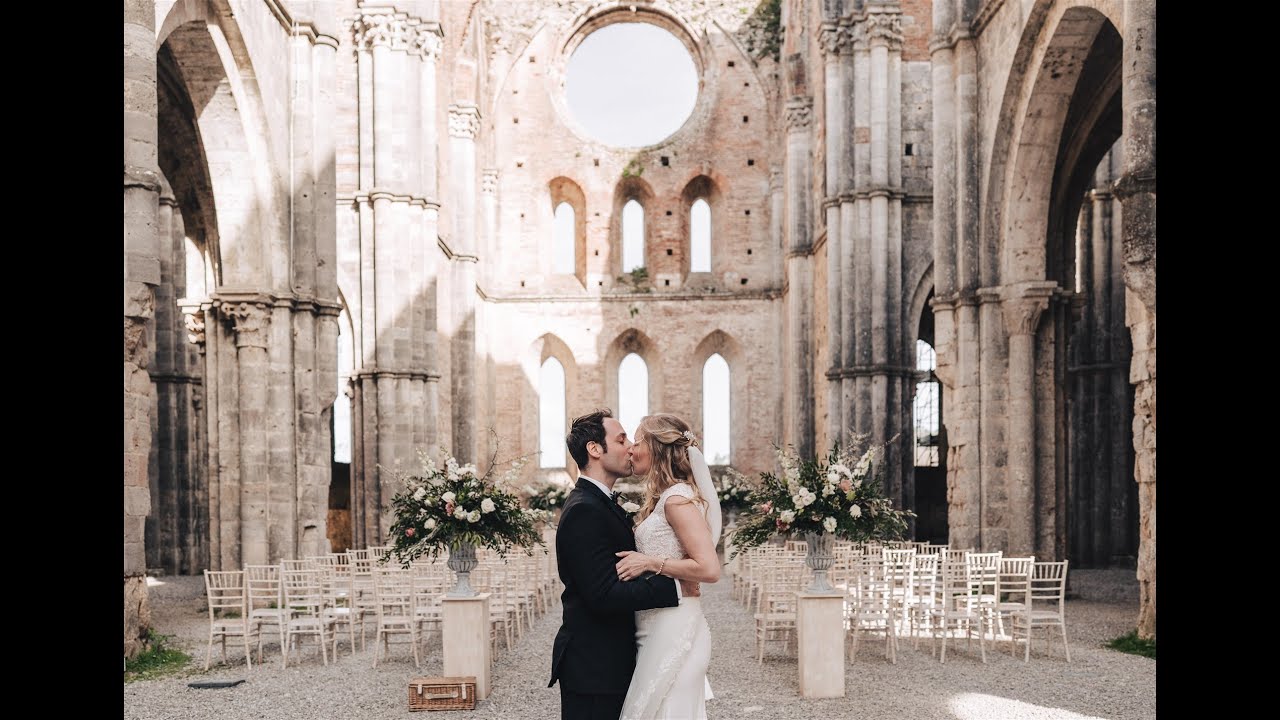 Tuscany Majestic Wedding. The San Galgano Abbey and Lands, Tuscany, Italy. Clip by MAGIC Videography