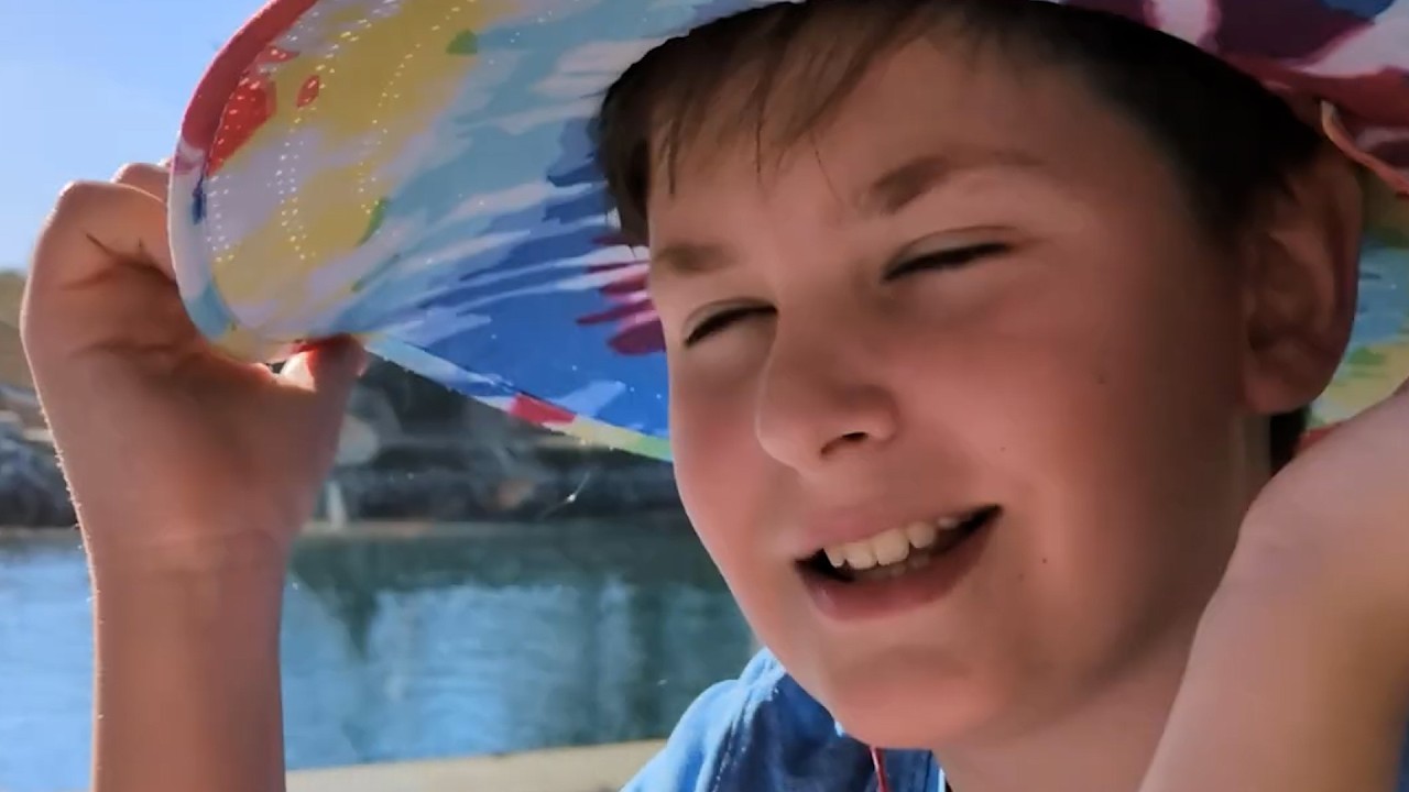 Oliver’s Chill Day at The Crow’s Nest 🌊🍔 | Boats, Ice Cream & Family Fun! 🚤🍦