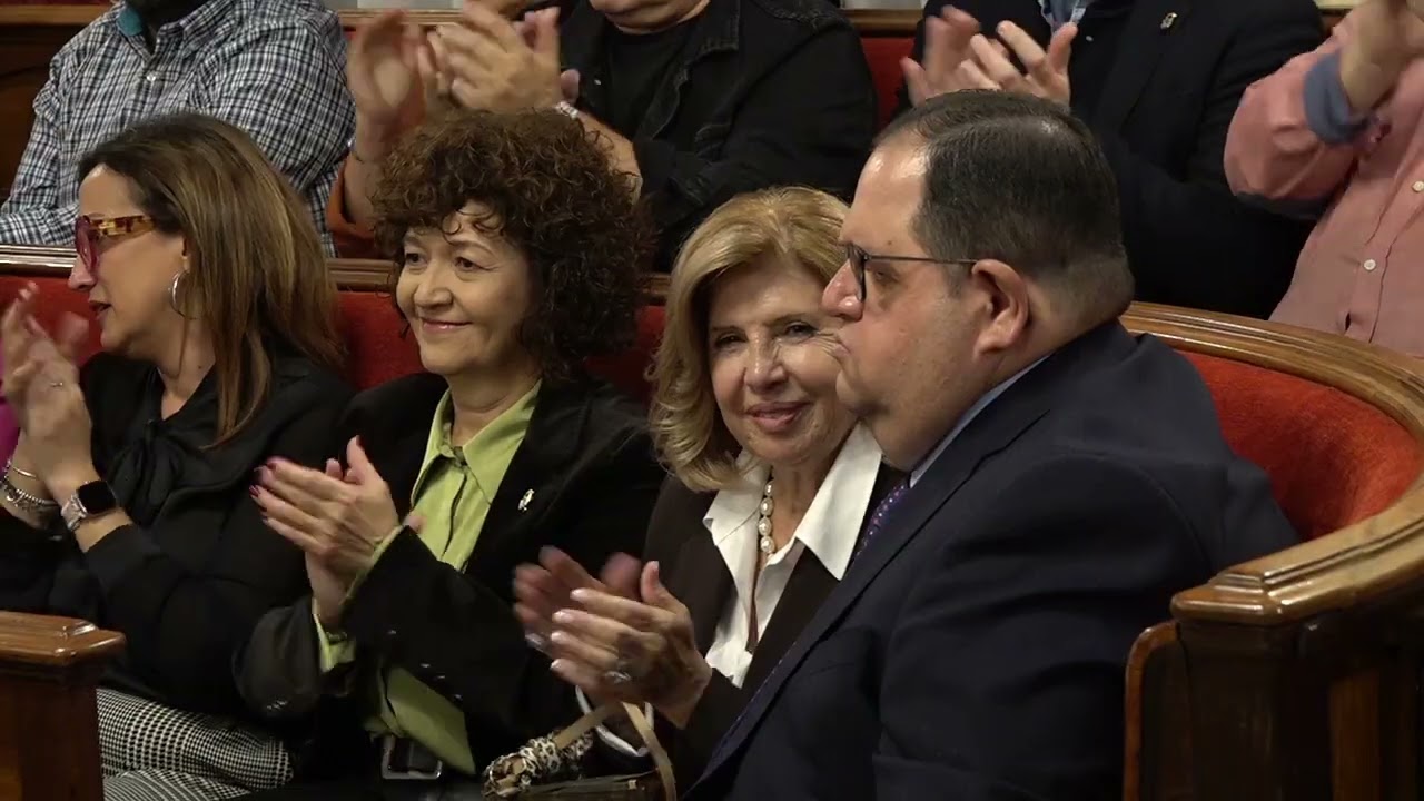 Acte de Nomenament de Fill Predilecte a Vicente González Ortuño